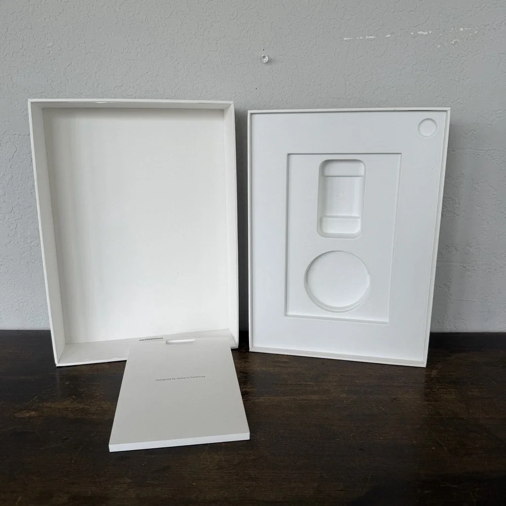 Apple iPad (A16) WiFi 128GB Silver A3354‎ Empty Box Only No Charger